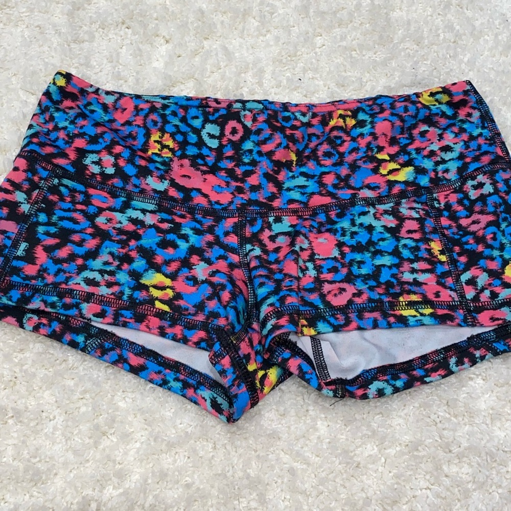 FLEO Low rise contour style